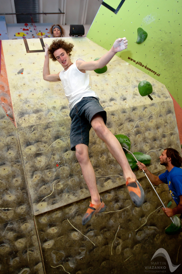 vertigo, open, lezecke, centrum, boulder, bouldering, umela, stena, boulder, pretek